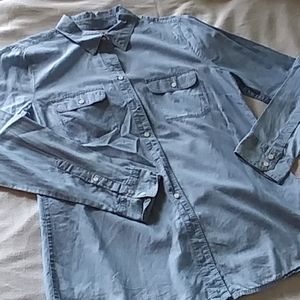 Gap Blue Chambray Button Down